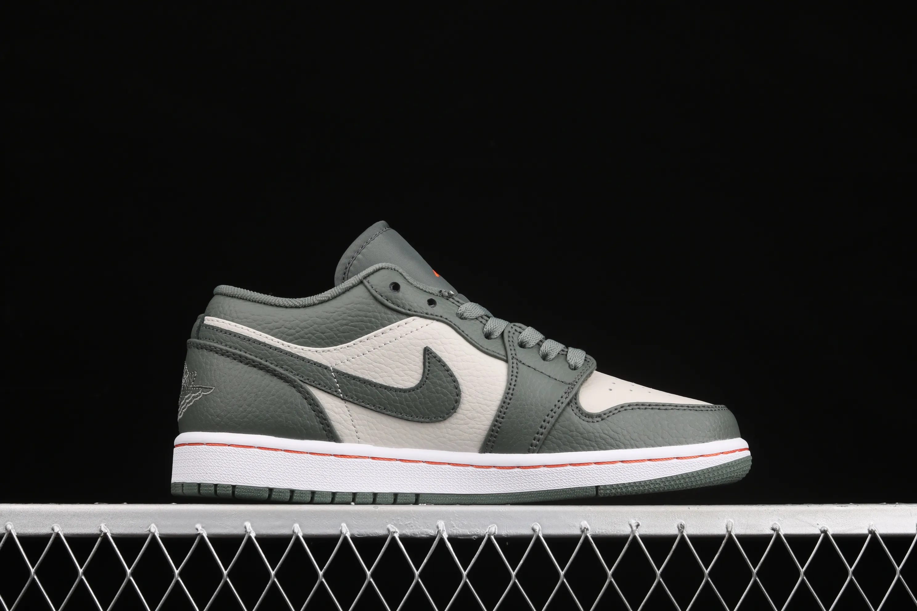 All categories Air Jordan Jordan series basketball shoes Air Jordan 1 Low Air Jordan 1 Low AJ1 Joe 1 low-top cultural and leisure sports sneakers 553558-121